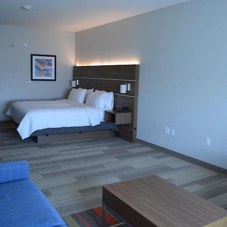 Holiday Inn Express & Suites Liberal Dış mekan fotoğraf
