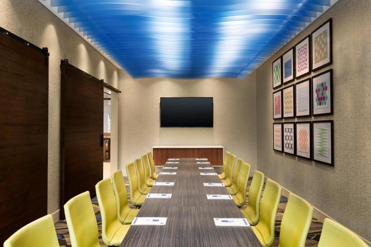 Holiday Inn Express & Suites Liberal Dış mekan fotoğraf