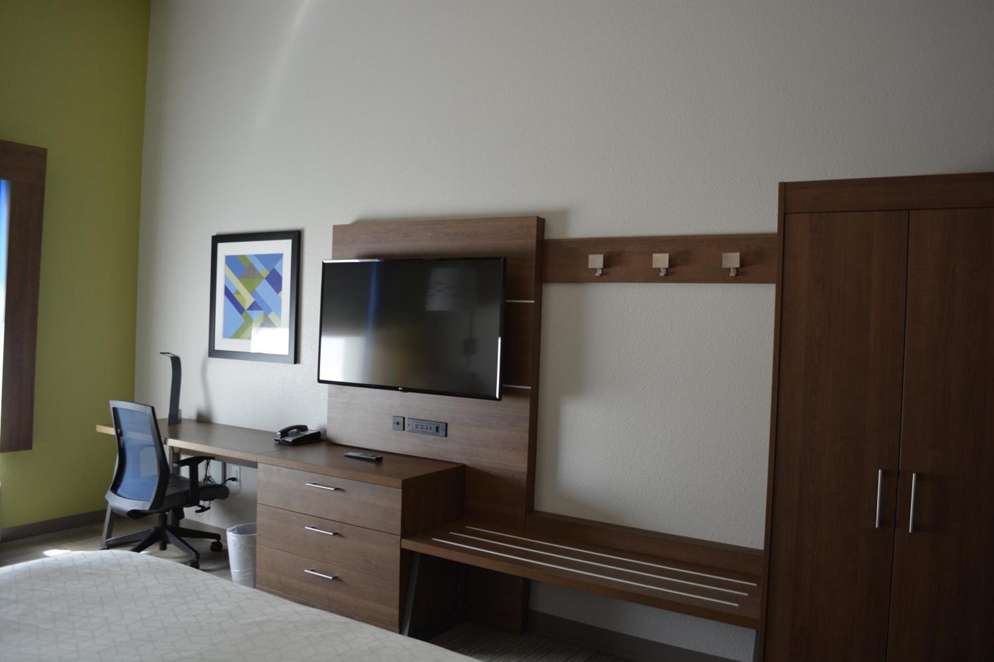 Holiday Inn Express & Suites Liberal Dış mekan fotoğraf