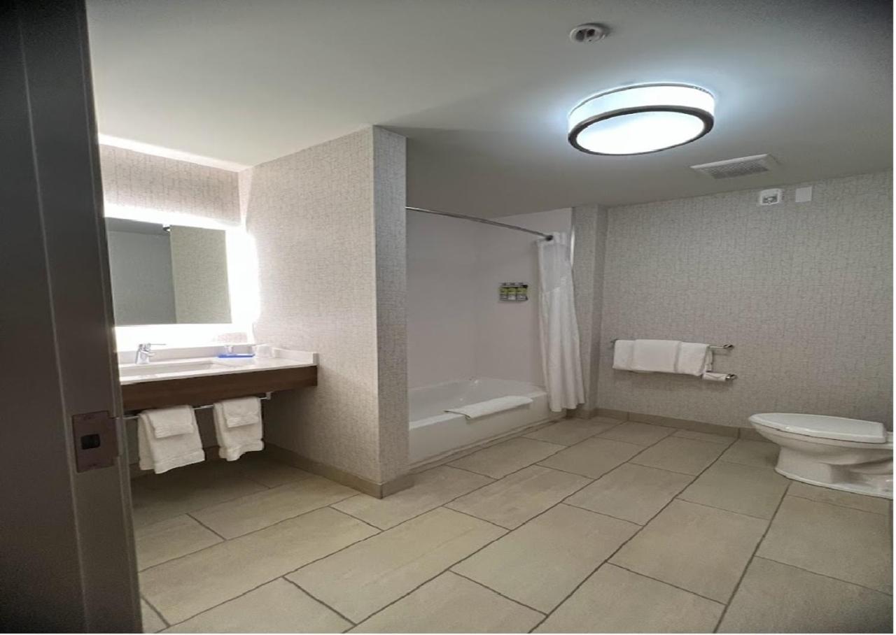 Holiday Inn Express & Suites Liberal Dış mekan fotoğraf